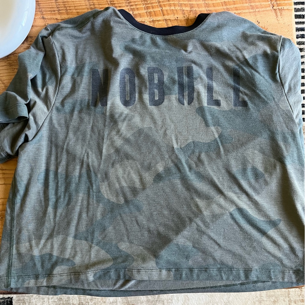Nobull Cropped Camo Shirt